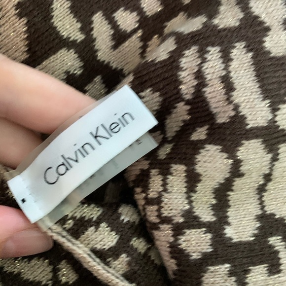 Calvin Klein Infinity Scarf - Picture 4 of 5
